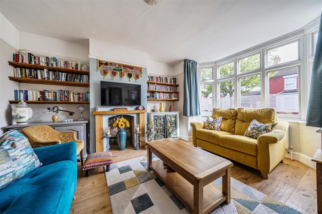 Property photo 2 of 19 1446480-8-69E11Fce022E9.Jpg