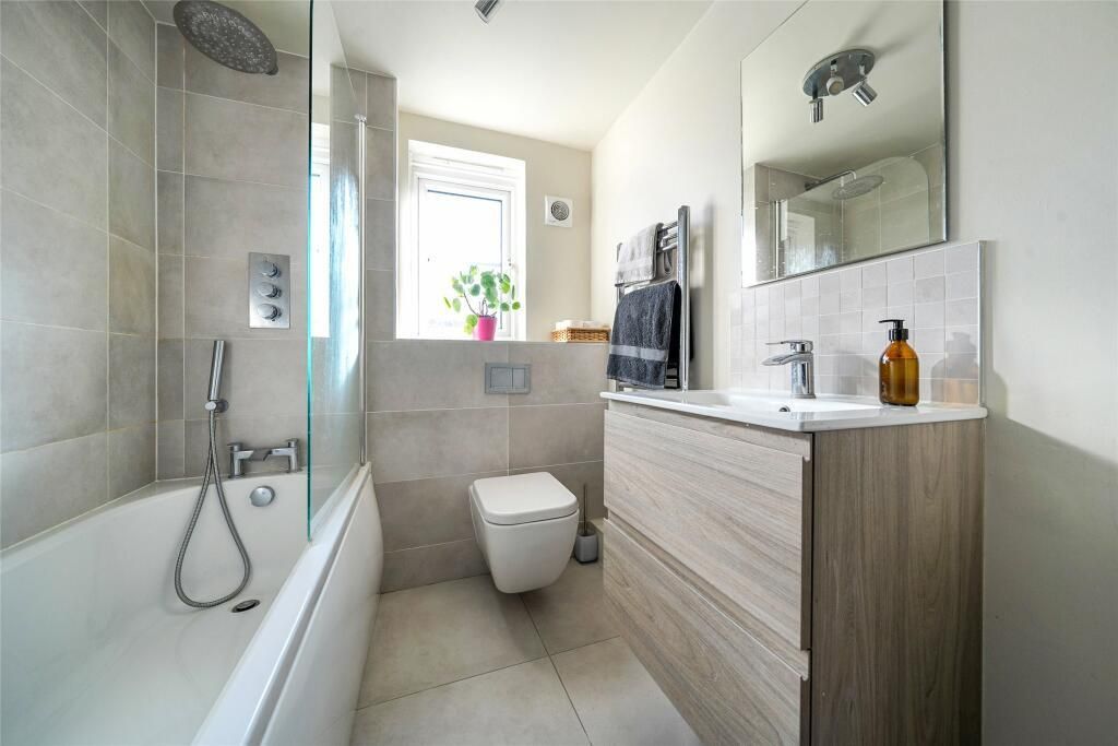 Property photo 3 of 4 Bath