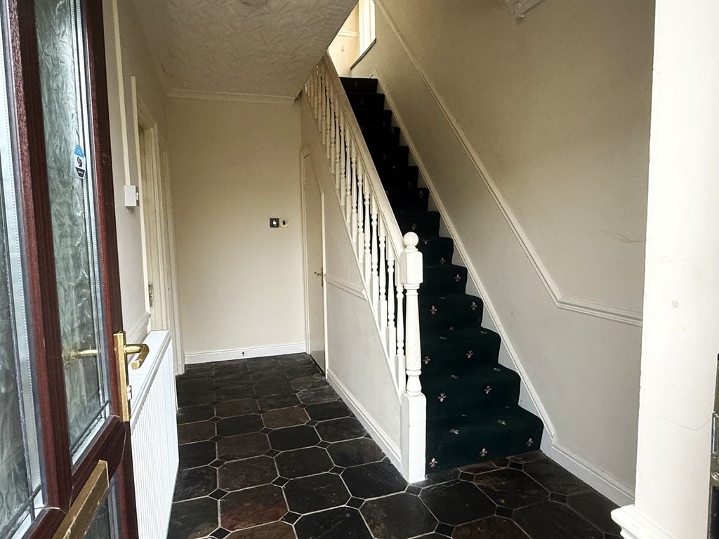 Property photo 2 of 18 Not Specified