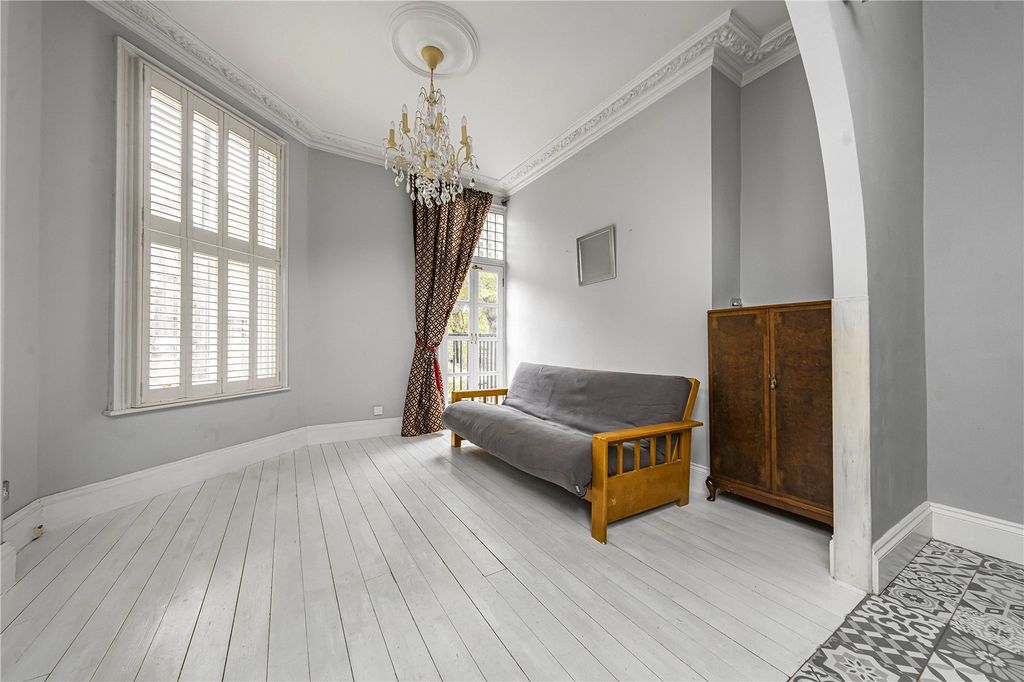 Property photo 2 of 20 Picture No. 29