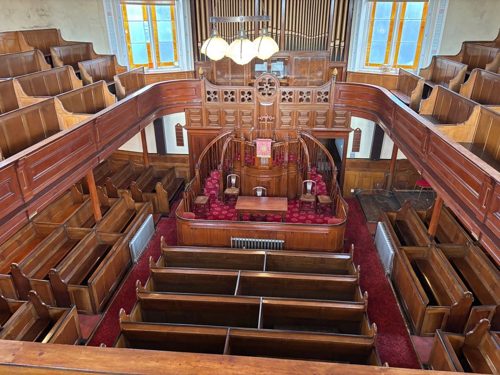 Property photo 2 of 10