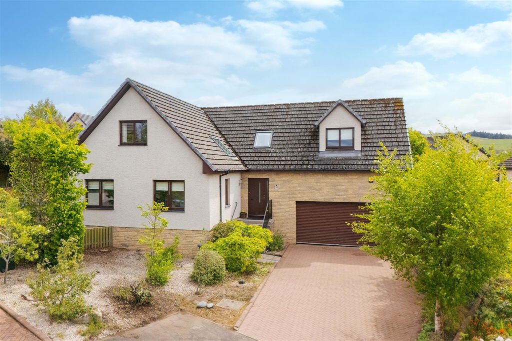 Property photo 1 of 33 S001.Jpg