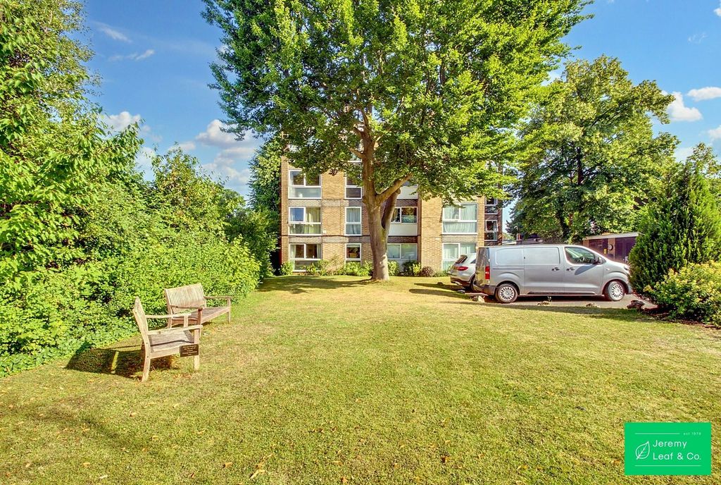 Property photo 2 of 13