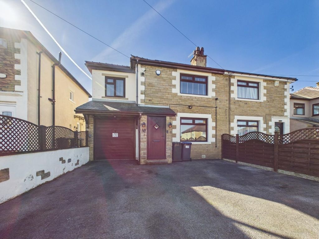 Property photo 1 of 15 Cam01268G0-Pr0463-Still015.Jpg