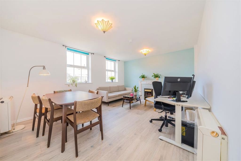 Property photo 2 of 4