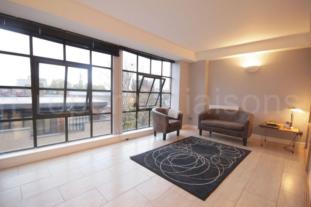 Property photo 2 of 10 Photo 10