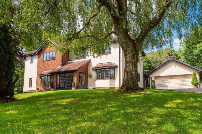 Property photo 1 of 53