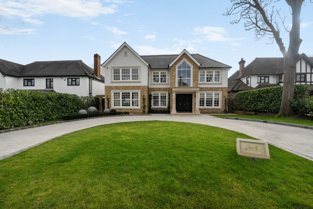 Property photo 1 of 30 1411065-39-698F75...