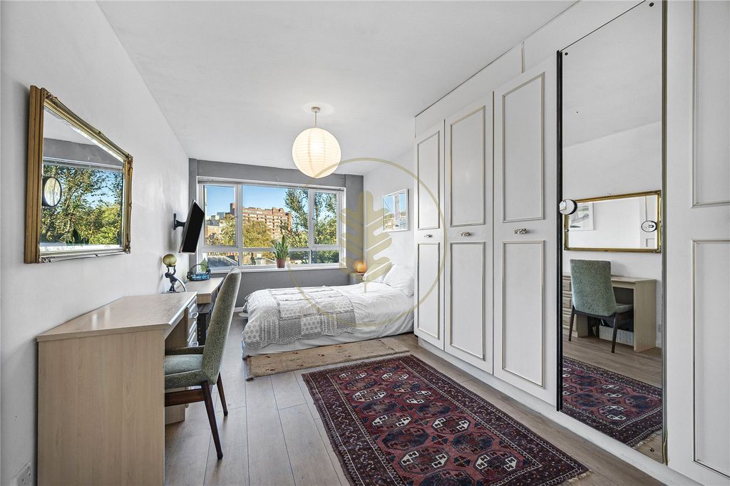 Property photo 3 of 15 Picture No. 12