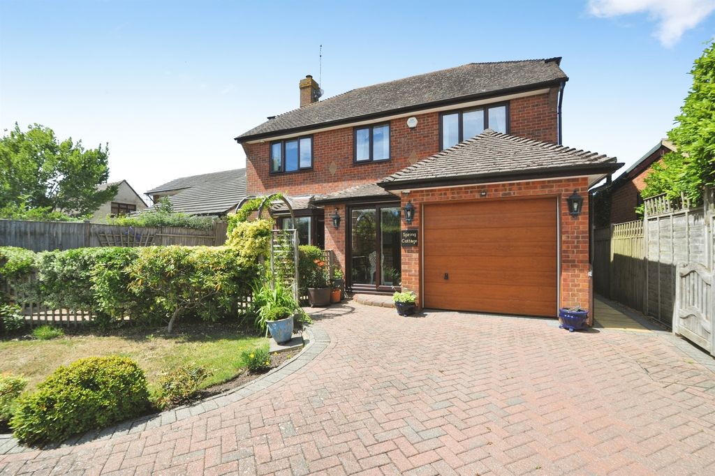 Property photo 1 of 23