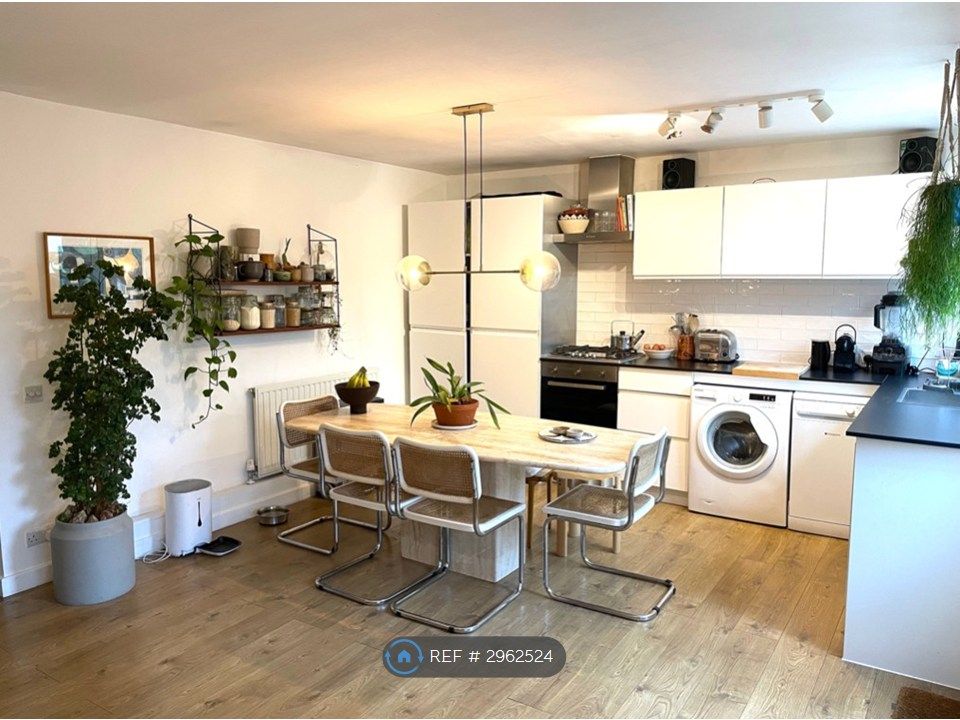 Property photo 1 of 9 Kitchen/Dinner