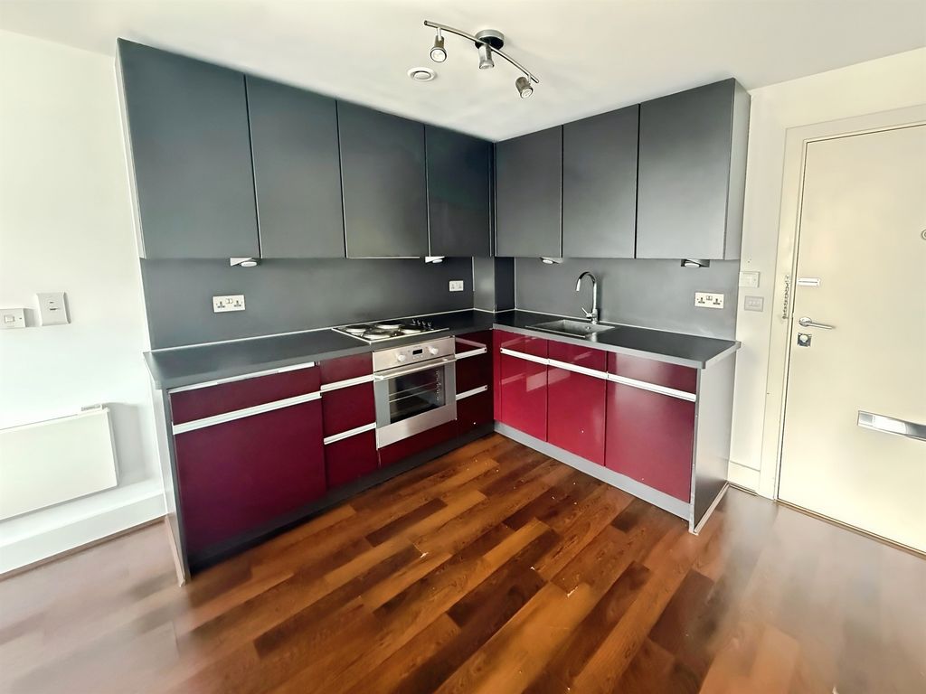 Property photo 3 of 13