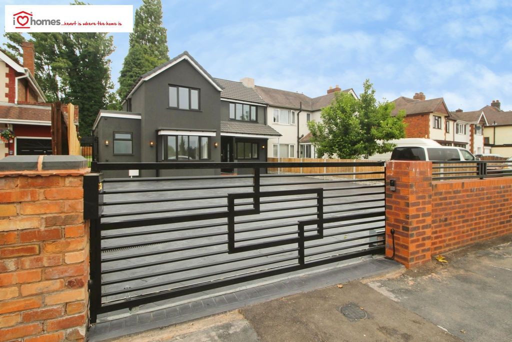 Property photo 1 of 31 Photo 11