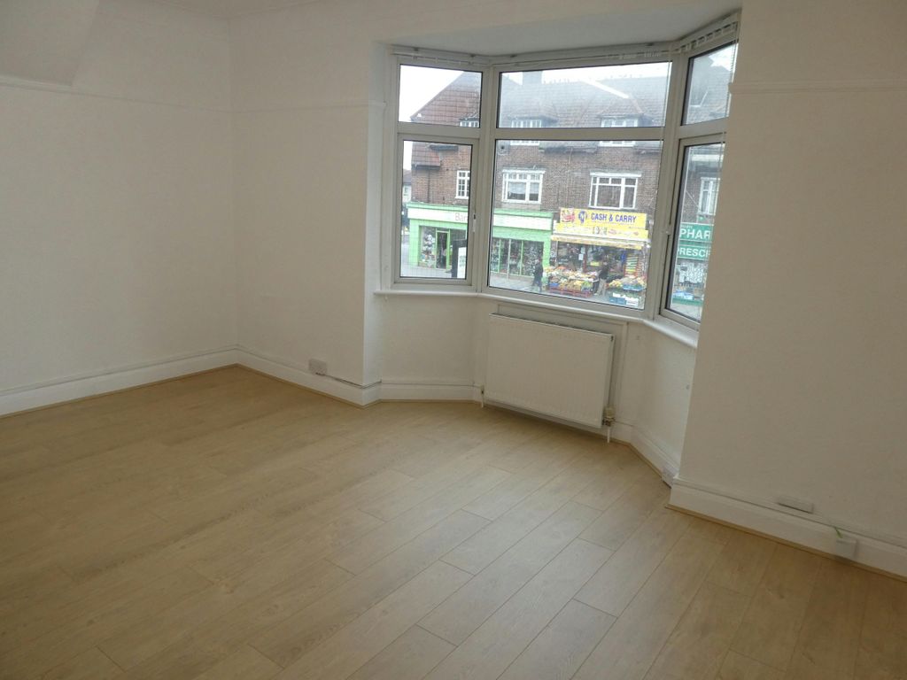 Property photo 2 of 7 P1010446.Jpg