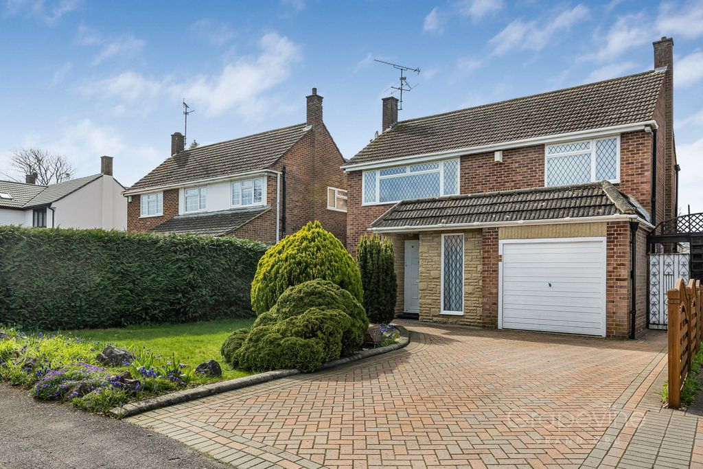 Property photo 1 of 37