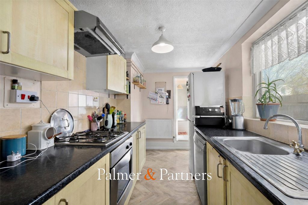 Property photo 3 of 14 Picture No. 04