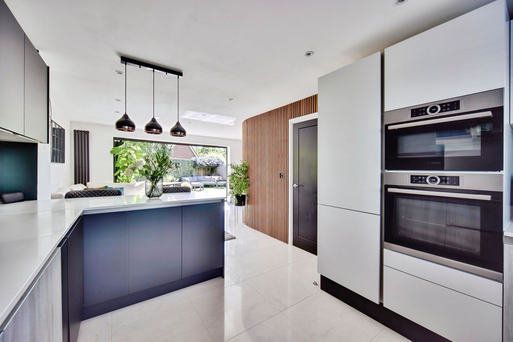 Property photo 2 of 20 Fbb_1534Edit