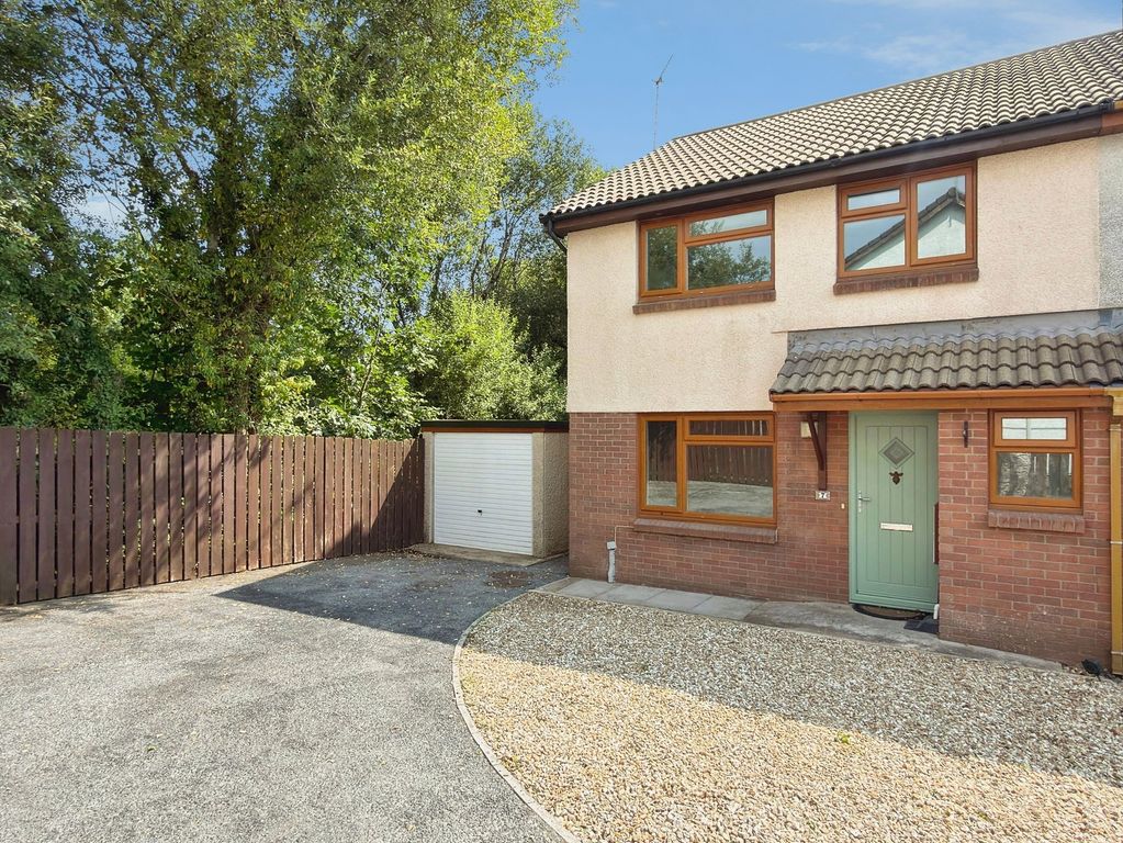 Property photo 1 of 27
