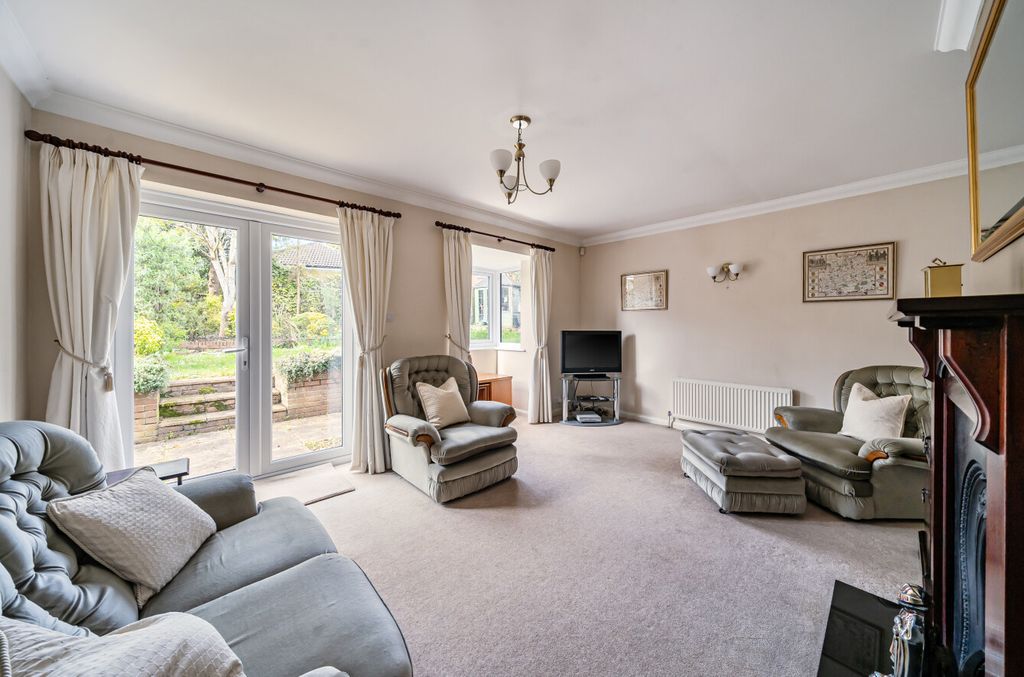 Property photo 2 of 23 1424107-15-69B182...