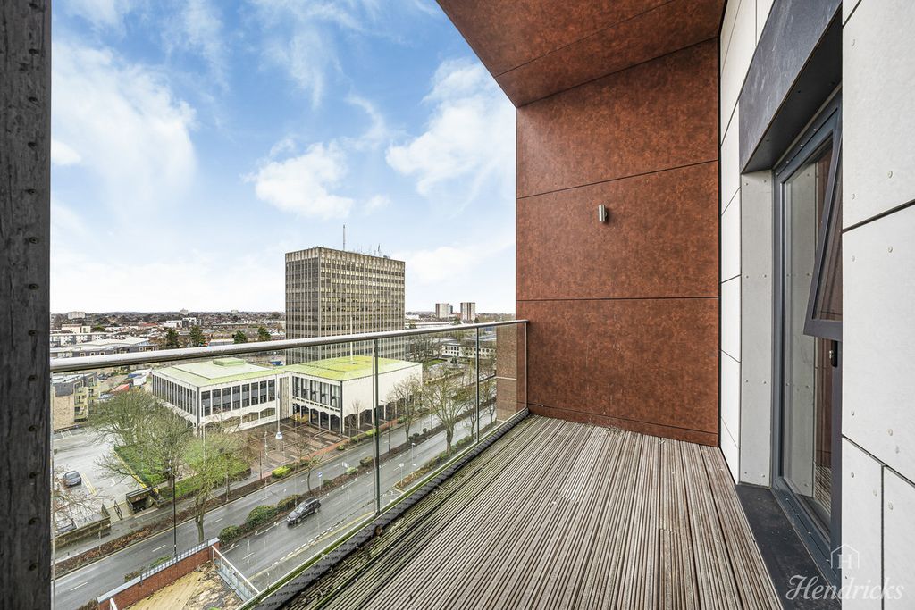 Property photo 1 of 35