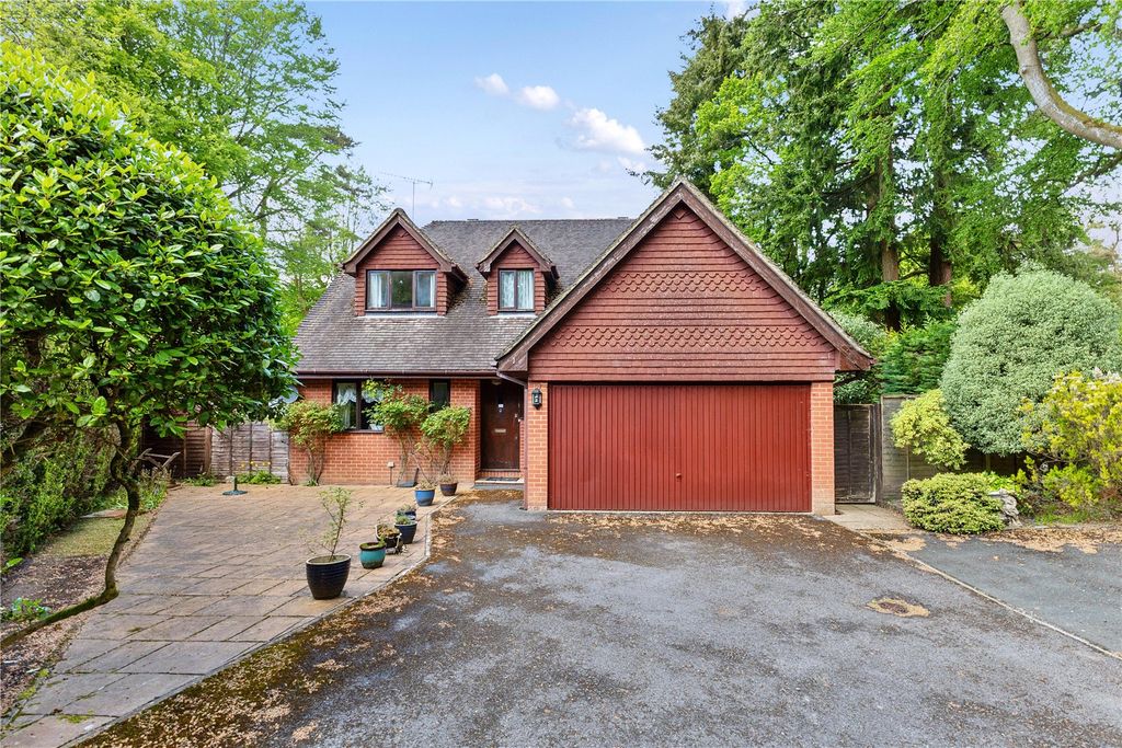 Property photo 1 of 31 Picture No. 11