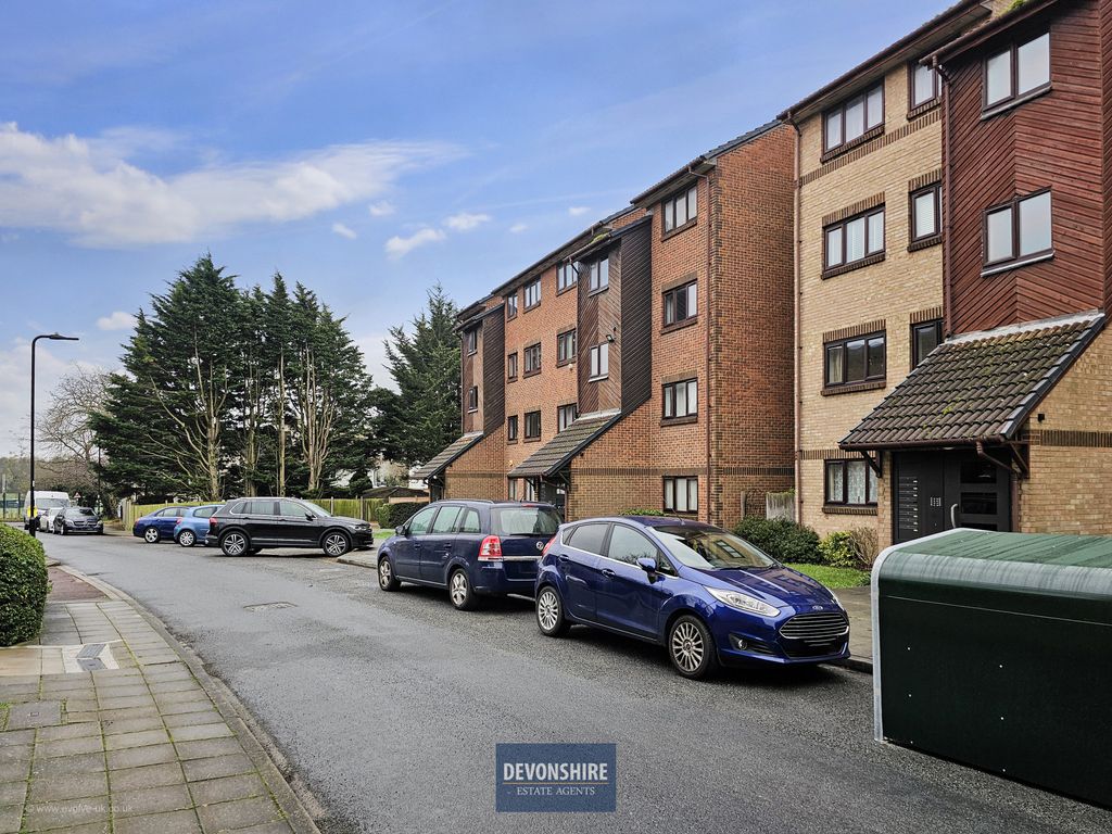 Property photo 1 of 11