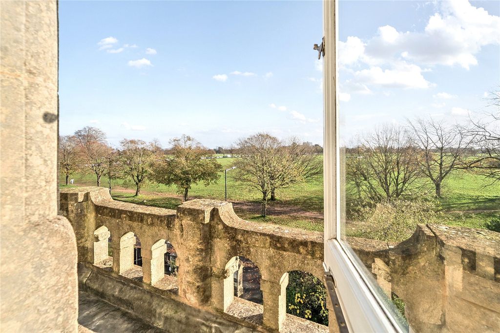 Property photo 2 of 20 Picture No. 06