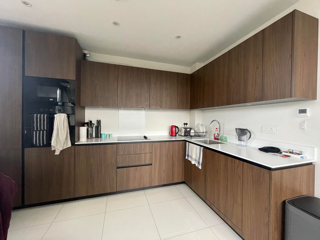 Property photo 2 of 5 Kitchen