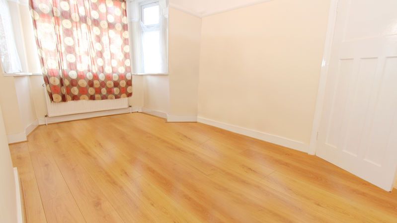 Property photo 3 of 11 Photo 14