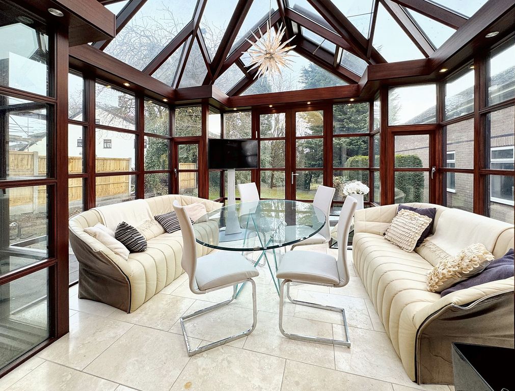 Property photo 3 of 40