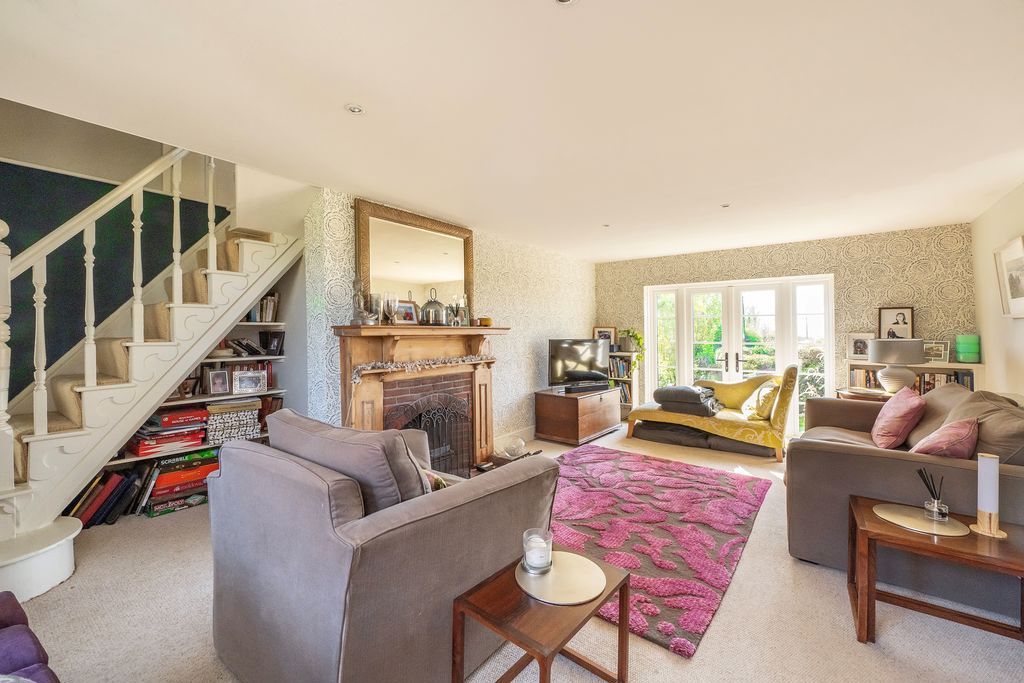 Property photo 2 of 29 Photo 33