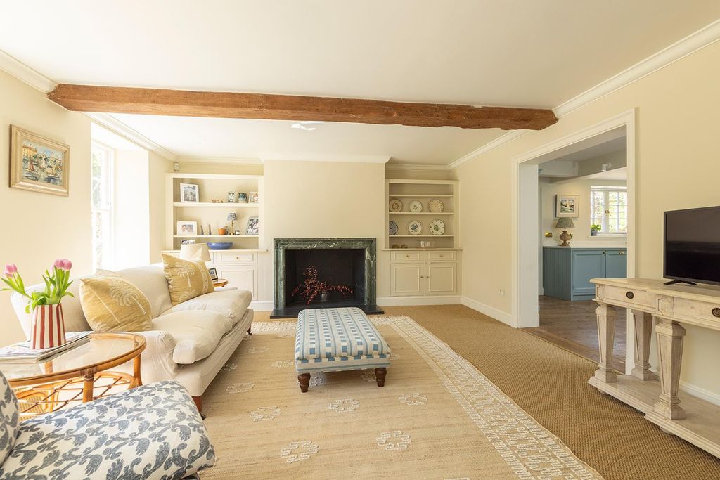 Property photo 2 of 26 Image