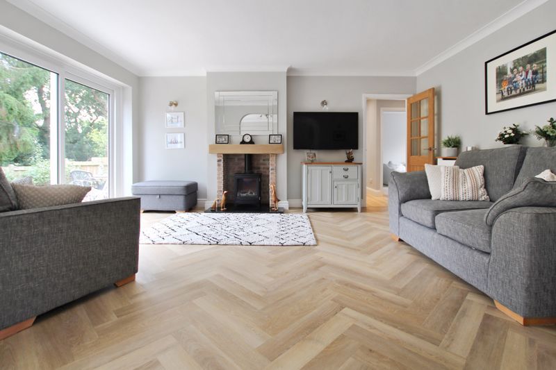 Property photo 3 of 23 Photo 9