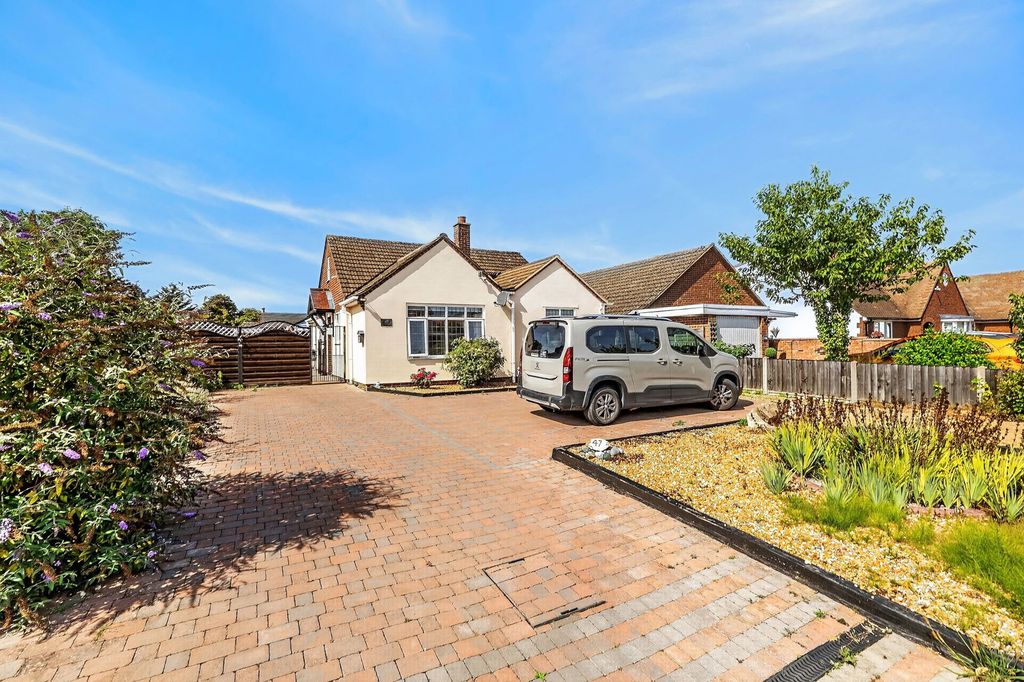 Property photo 1 of 34