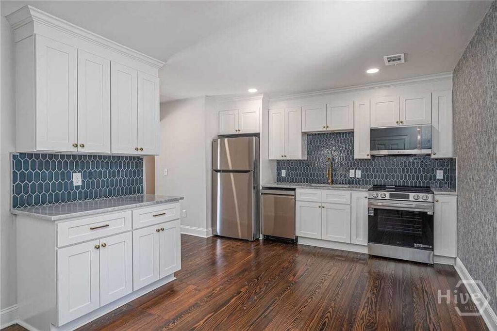 Property photo 3 of 26 <Alttext/>