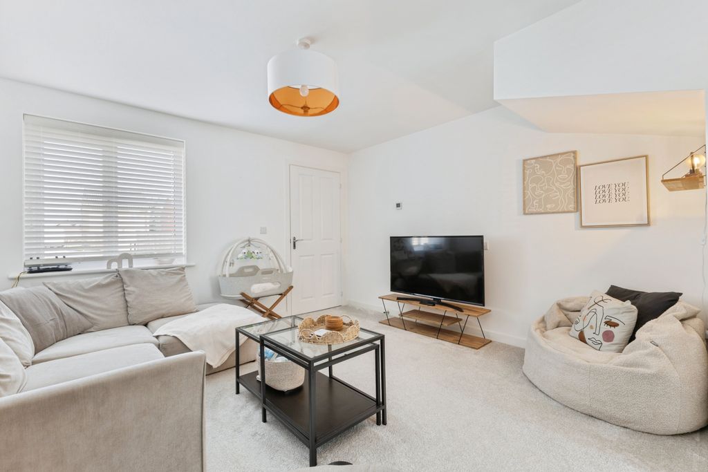 Property photo 3 of 16 Photography