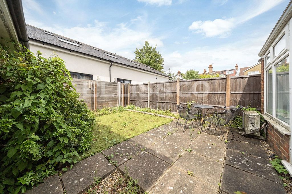 Property photo 3 of 22 Picture No. 38