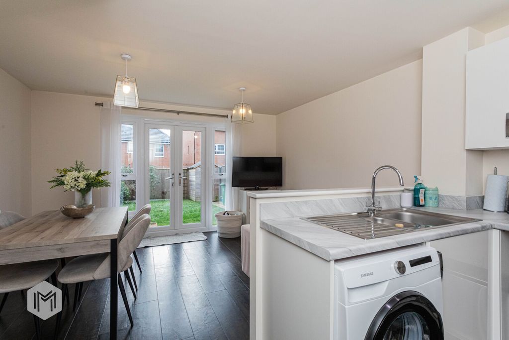 Property photo 2 of 24 Picture No. 27