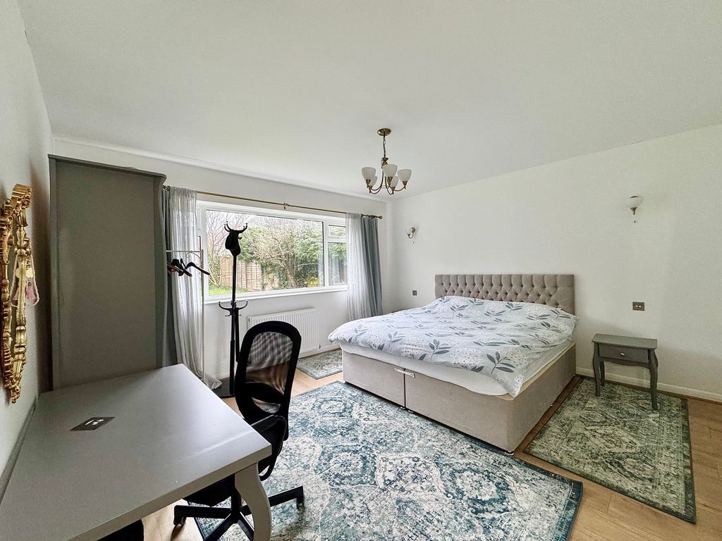 Additional image 11 of 6 bed detached house for saleGlenferness Avenue, Talbot Woods, Bournemouth BH4