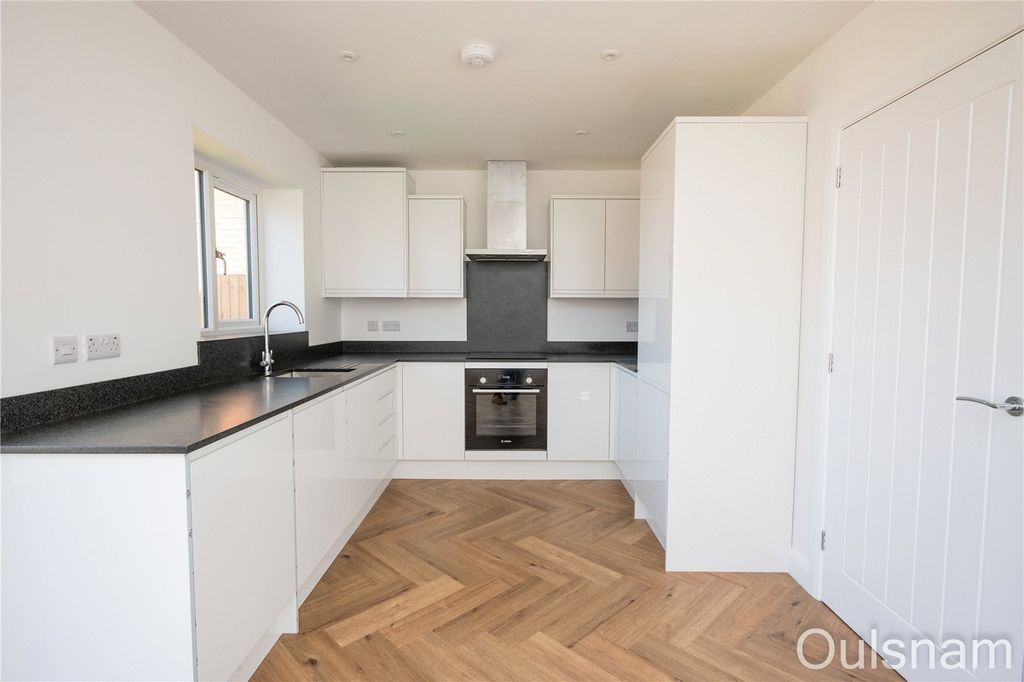 Property photo 2 of 12 Picture No. 07