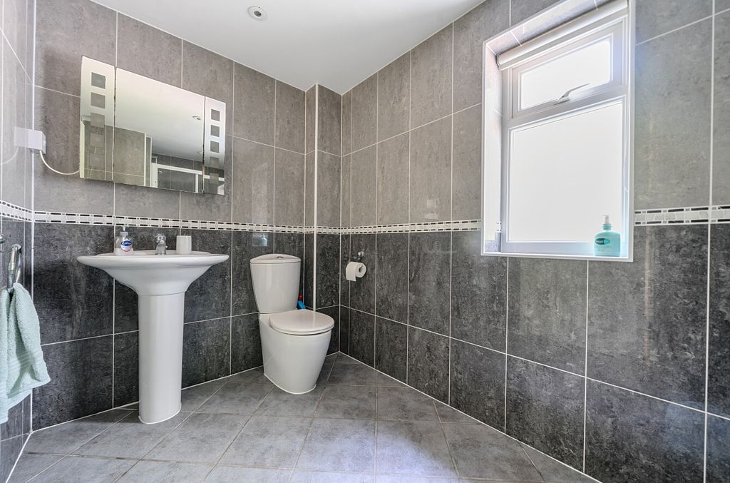 Additional image 27 of 5 bed detached house for saleOld Teignmouth Road, Dawlish, Devon EX7