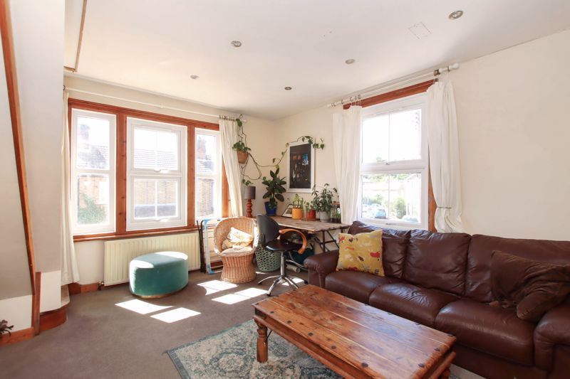 Property photo 2 of 13 Photo 4
