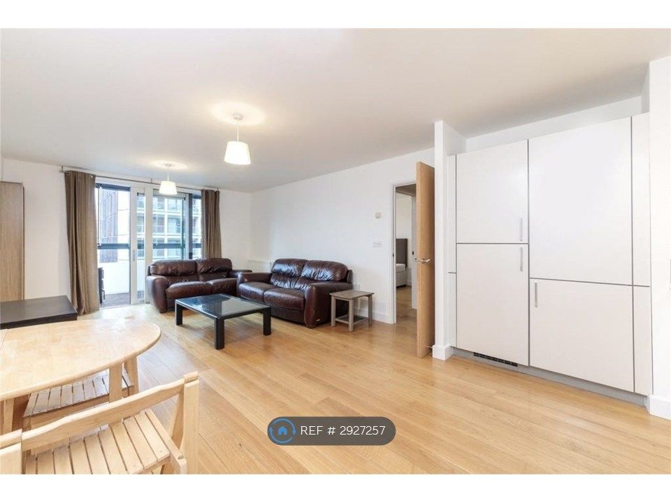 Property photo 3 of 23