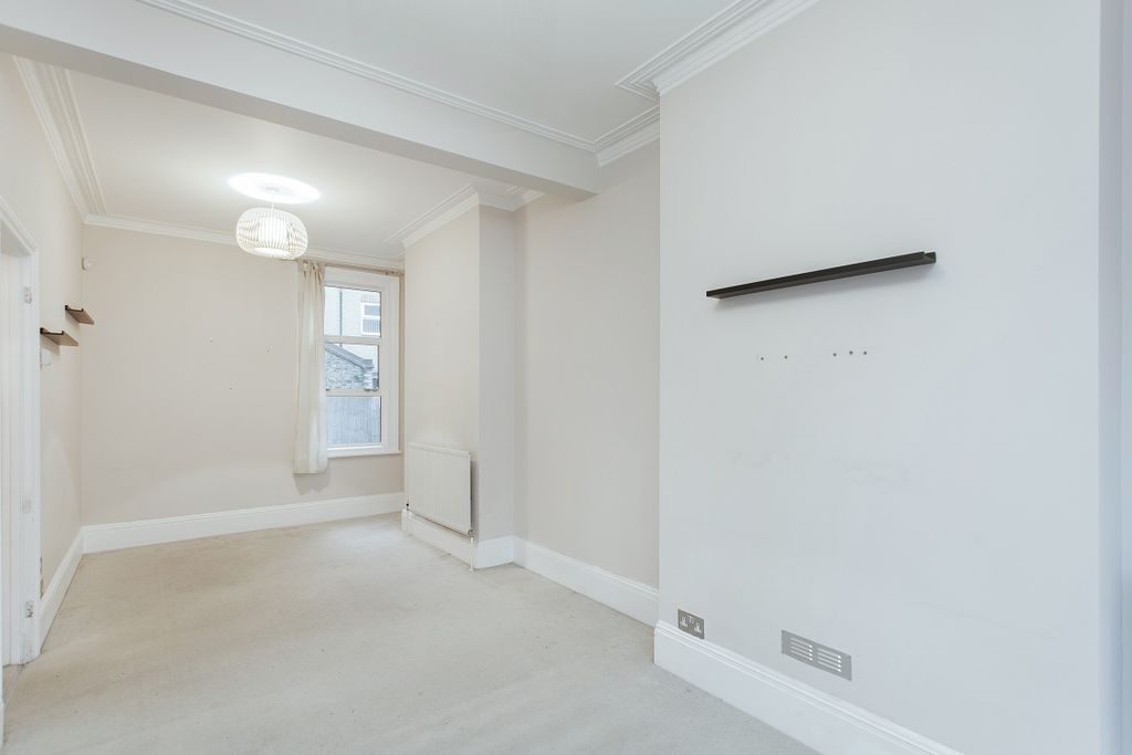 Property photo 3 of 13 3