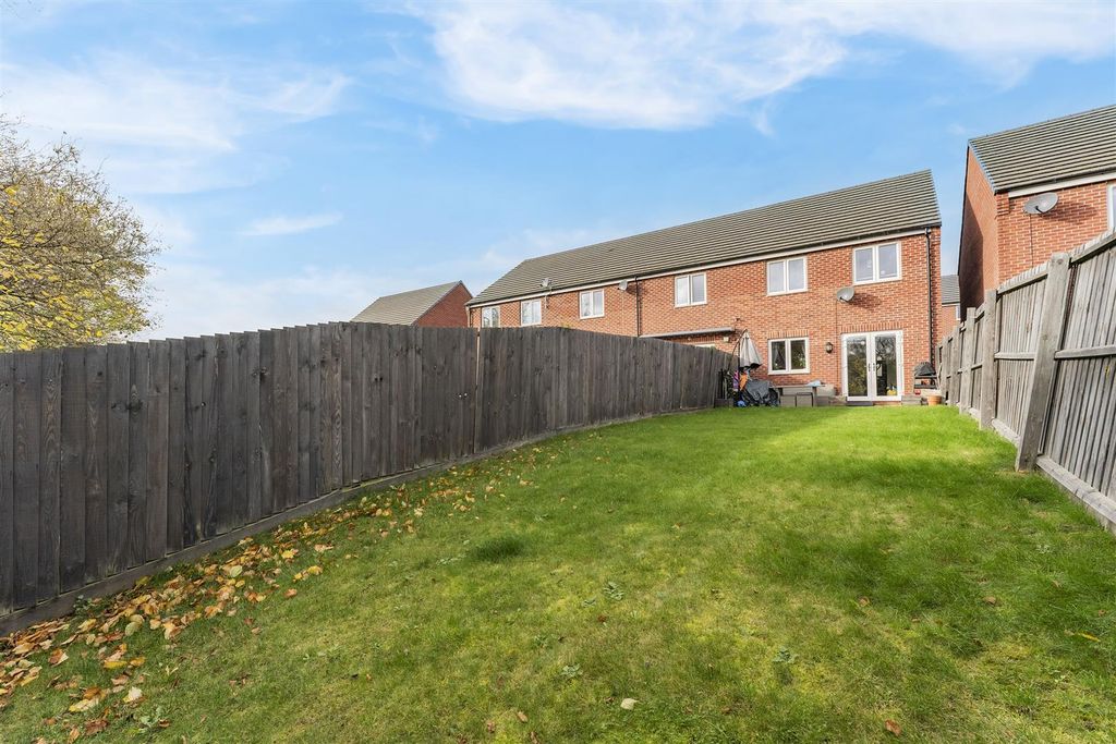 Property photo 2 of 18