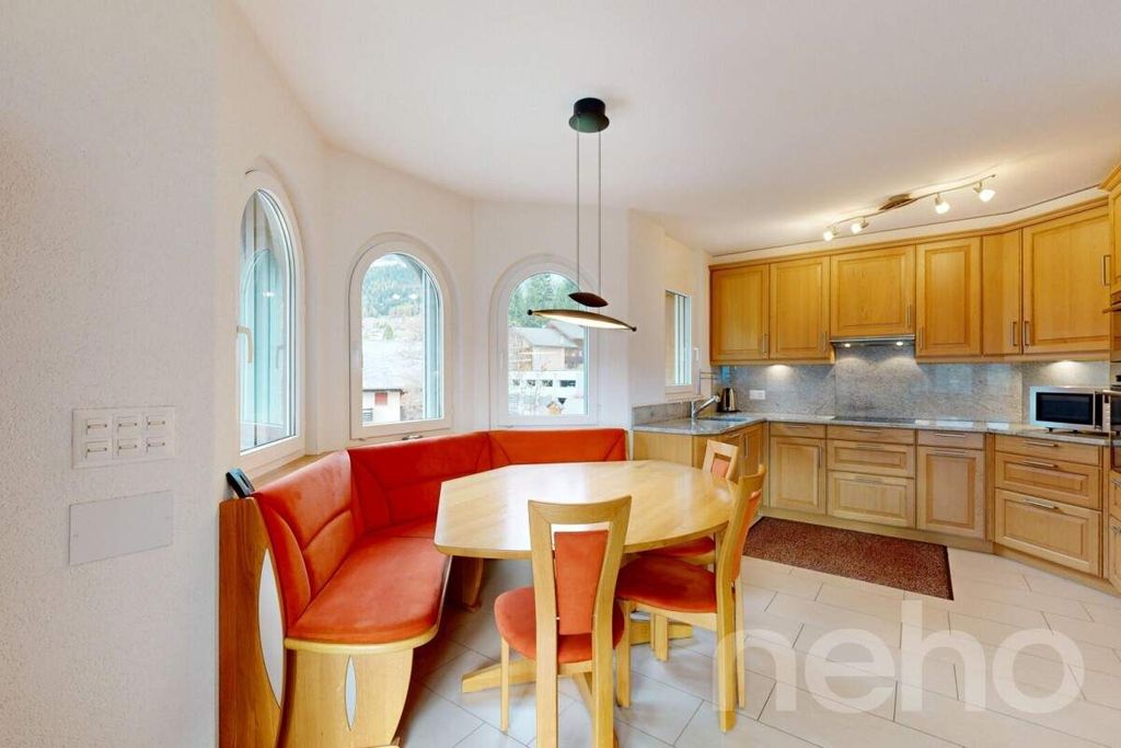 Property photo 2 of 12