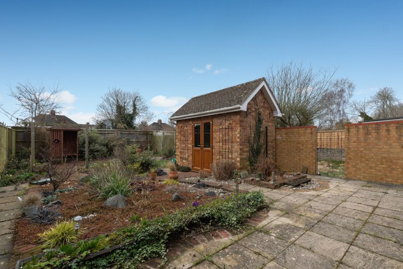 Property photo 3 of 14 Garden