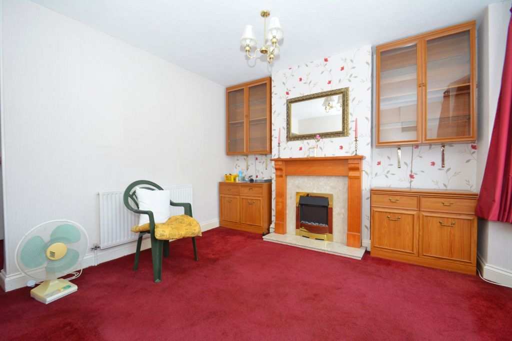 Property photo 3 of 9 Photo 15