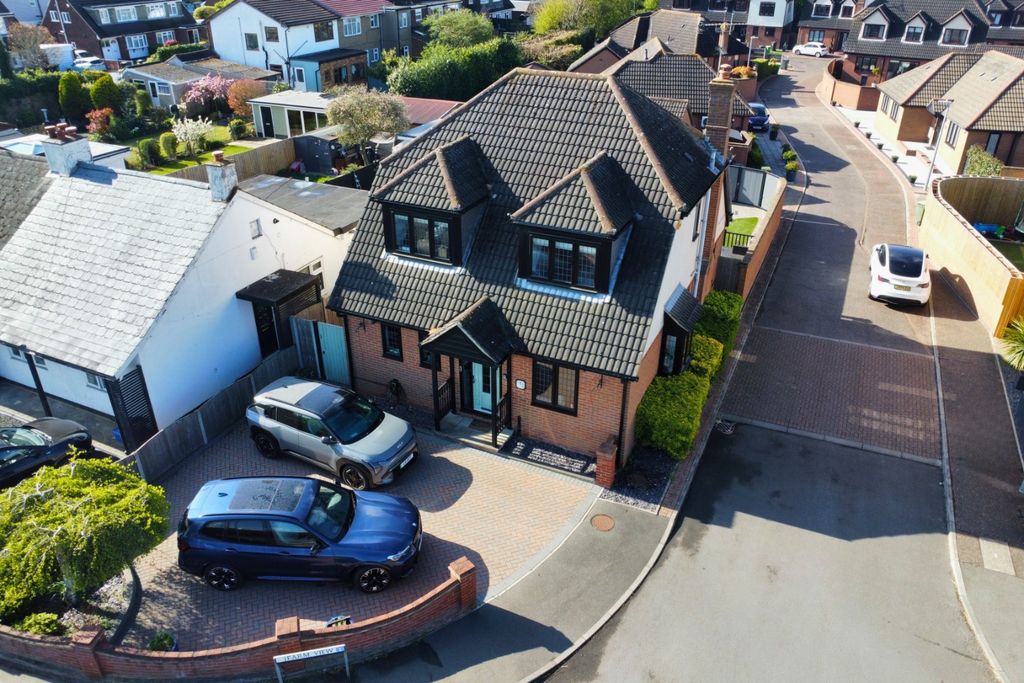 Property photo 1 of 35 4142792