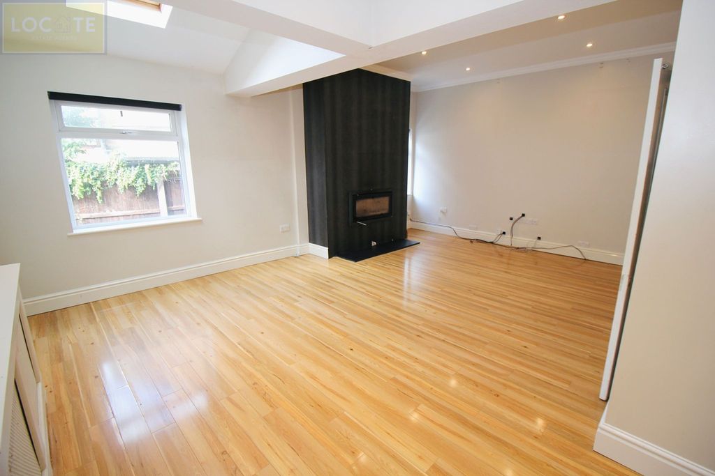 Property photo 3 of 25 3